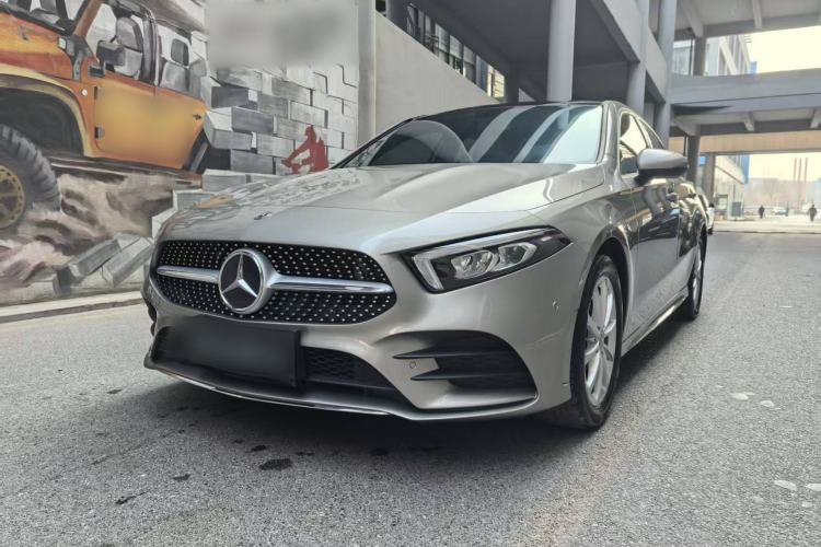 Used Mercedes-Benz A-Class 2020 Restyled A 200 L Sport Sedan Fashion Version Guazi used car, China used car export, Used car for sale, Used  cars, Cheapest cars for sale