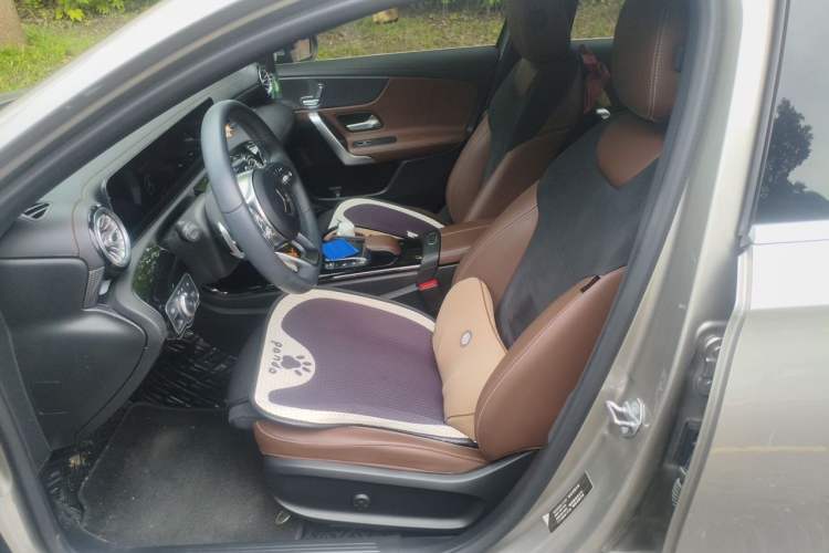 Used Mercedes-Benz A-Class 2020 Restyled A 200 L Sport Sedan Fashion Version Left Front Seat