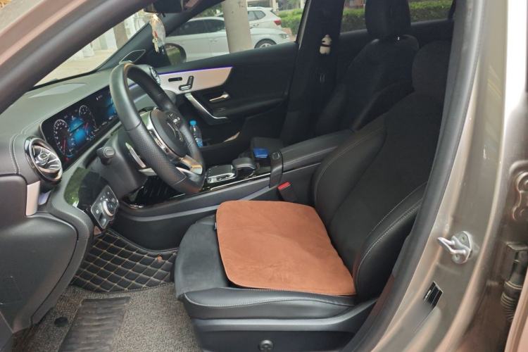 Used Mercedes-Benz A-Class 2020 A 220 L 4MATIC Sport Sedan Left Front Seat