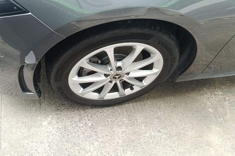 Used Mercedes-Benz A-Class 2020 Restyled A 200 L Sport Sedan Fashion Version Left Front Wheel Hub
