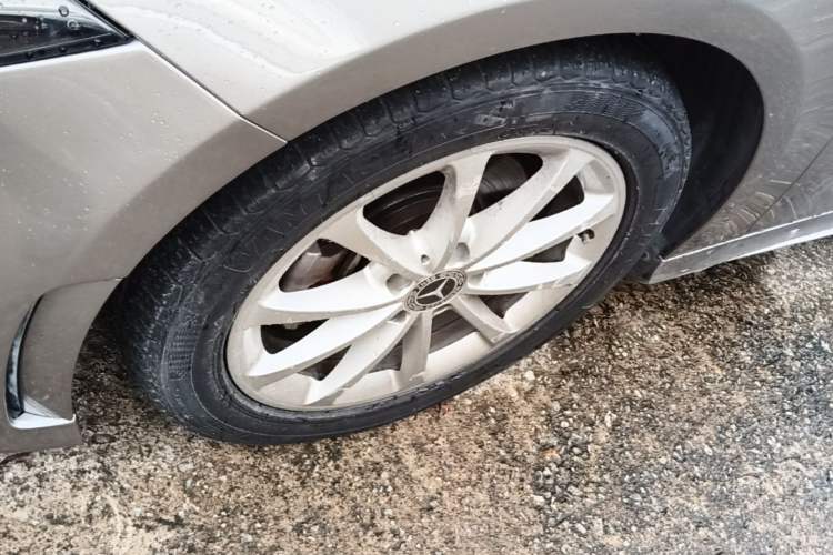 Used Mercedes-Benz A-Class 2020 Restyled A 200 L Sport Sedan Fashion Version Left Front Wheel Hub