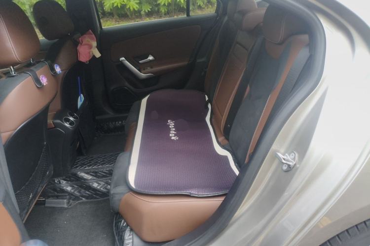 Used Mercedes-Benz A-Class 2020 Restyled A 200 L Sport Sedan Fashion Version Left Rear Seat