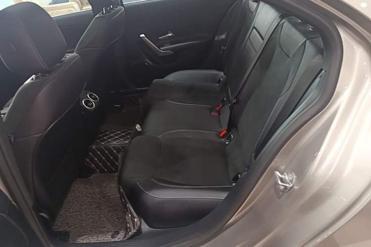 Used Mercedes-Benz A-Class 2020 Restyled A 200 L Sport Sedan Fashion Version Left Rear Seat