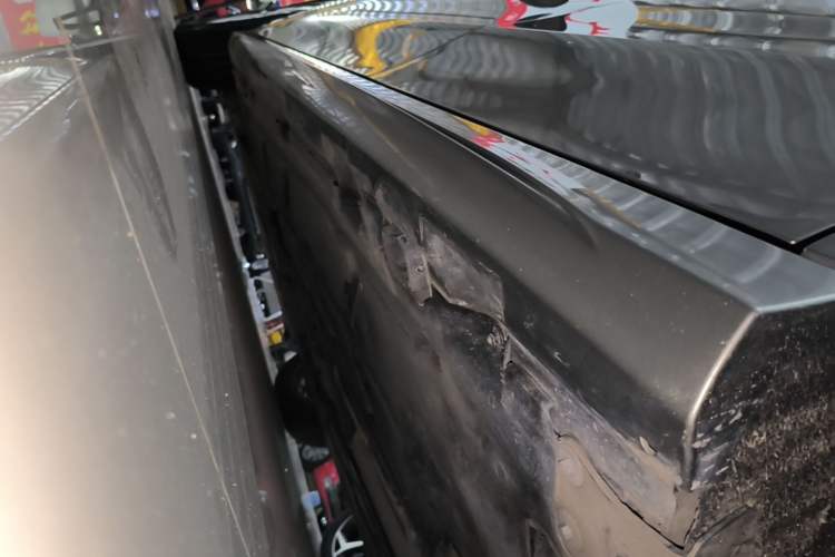 Used Mercedes-Benz A-Class 2020 Restyled A 200 L Sport Sedan Fashion Version Left Side Sill