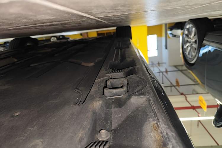 Used Mercedes-Benz A-Class 2020 A 200 L Sport Sedan Left Side Sill
