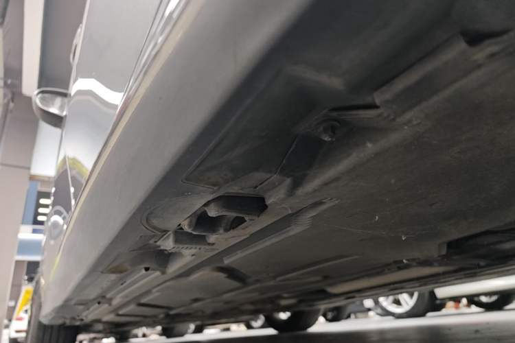 Used Mercedes-Benz A-Class 2020 Facelift A 180 L Sport Sedan Special Configuration Left Side Sill