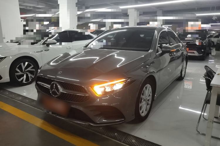 Used Mercedes-Benz A-Class 2020 Restyled A 200 L Sport Sedan Dynamic Version Guazi used car, China used car export, Used car for sale, Used Mercedes-Benz cars, Cheapest cars for sale