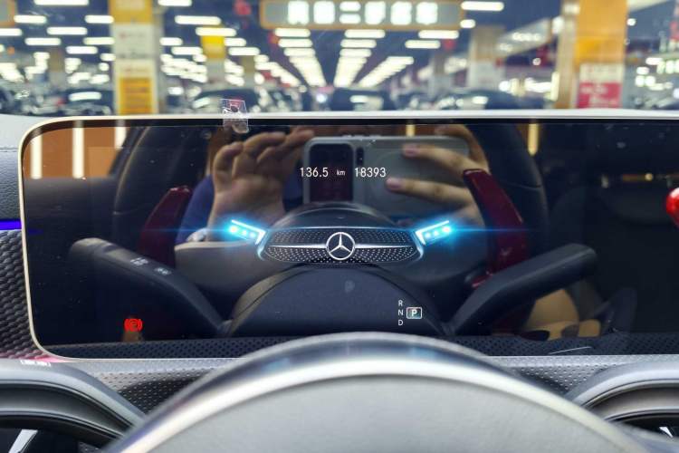 Used Mercedes-Benz A-Class 2020 Restyled A 200 L Sport Sedan Fashion Version Odometer Close Up