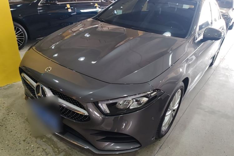 Używany Mercedes-Benz A-Class 2020 Restyled A 200 L Sport Sedan Fashion Version Guazi used car, China used car export, Used car for sale, Used cars, Cheapest cars for sale