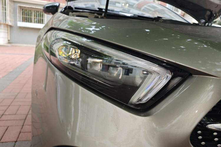 Used Mercedes-Benz A-Class 2020 A 220 L 4MATIC Sport Sedan Right Front Headlight