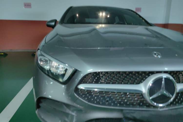 Used Mercedes-Benz A-Class 2020 Restyled A 200 L Sport Sedan Fashion Version Right Front Headlight