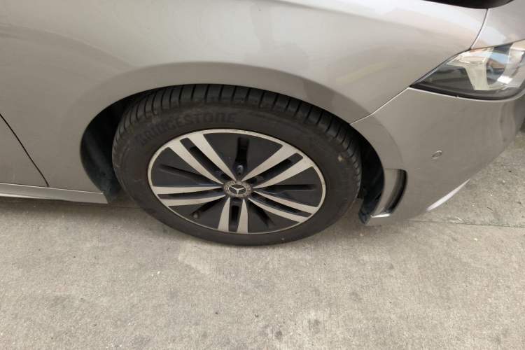 Used Mercedes-Benz A-Class 2020 A 180 L Sport Sedan Right Front Wheel Hub