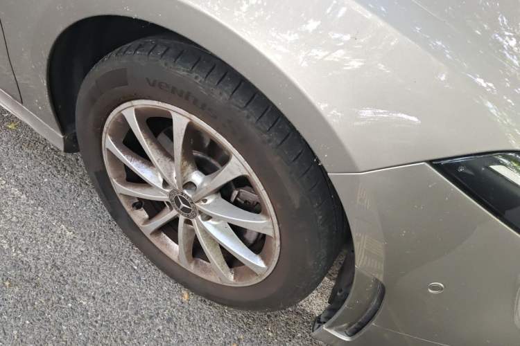 Used Mercedes-Benz A-Class 2020 A 200 L Sport Sedan Right Front Wheel Hub