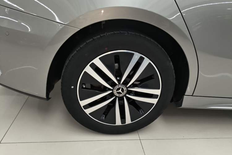 Used Mercedes-Benz A-Class 2020 A 180 L Sport Sedan Right Rear Wheel Hub
