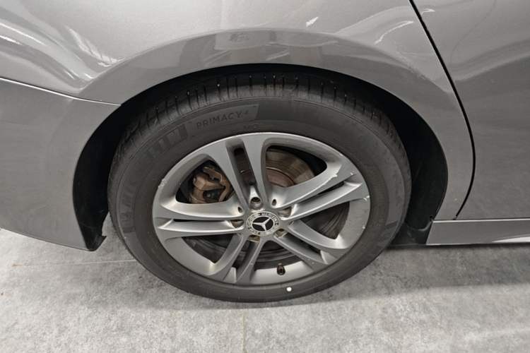 Used Mercedes-Benz A-Class 2020 Facelift A 180 L Sport Sedan Special Configuration Right Rear Wheel Hub