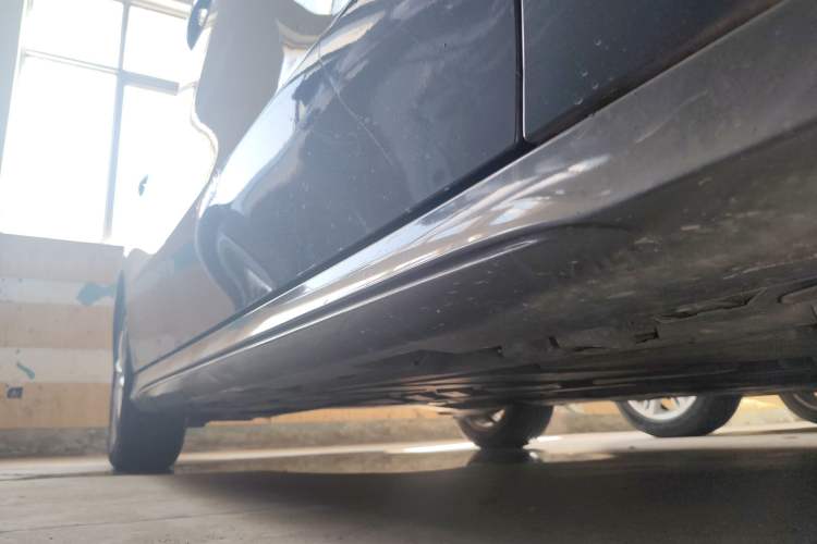 Used Mercedes-Benz A-Class 2020 Restyled A 200 L Sport Sedan Fashion Version Right Side Sill