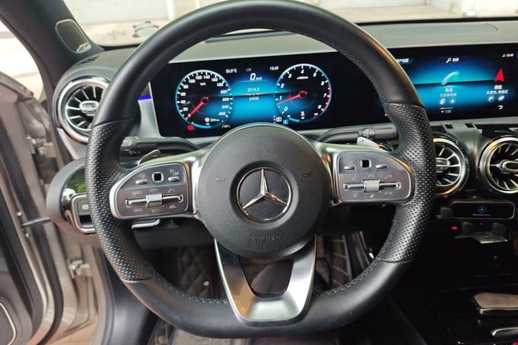 Used Mercedes-Benz A-Class 2020 A 220 L 4MATIC Sport Sedan Steering Wheel