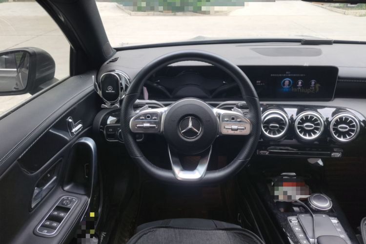 Used Mercedes-Benz A-Class 2020 Restyled A 200 L Sport Sedan Fashion Version Steering Wheel