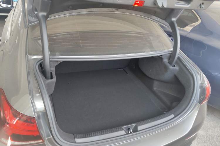 Used Mercedes-Benz A-Class 2020 Restyled A 200 L Sport Sedan Fashion Version Trunk