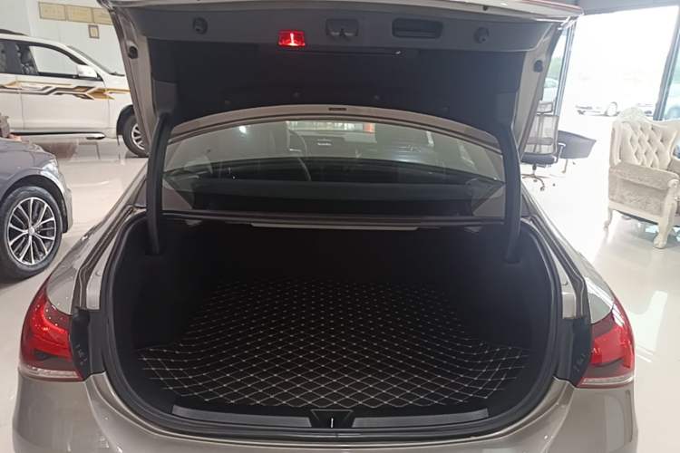 Used Mercedes-Benz A-Class 2020 Restyled A 200 L Sport Sedan Fashion Version Trunk