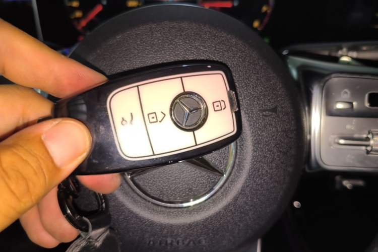 Used Mercedes-Benz A-Class 2020 Restyled A 200 L Sport Sedan Fashion Version Vehicle Key