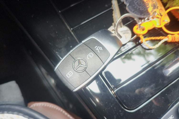 Used Mercedes-Benz A-Class 2020 Restyled A 200 L Sport Sedan Fashion Version Vehicle Key