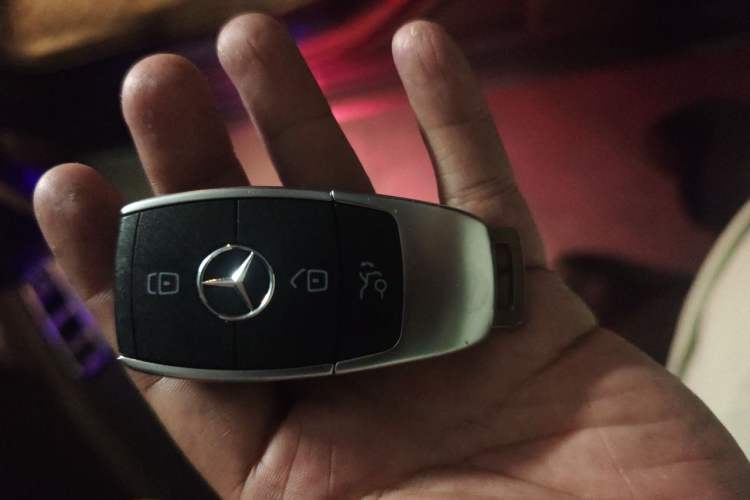 Used Mercedes-Benz A-Class 2020 Restyled A 200 L Sport Sedan Fashion Version Vehicle Key