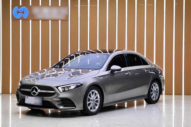 Used Mercedes-Benz A-Class 2020 Restyled A 200 L Sport Sedan Fashion Version Guazi used car, China used car export, Used car for sale, Used cars, Cheapest cars for sale
