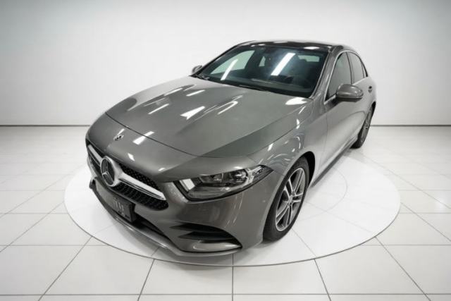 Mercedes-Benz A-Class 2020 Facelift A 180 L Sport Sedan Special Configuration usado