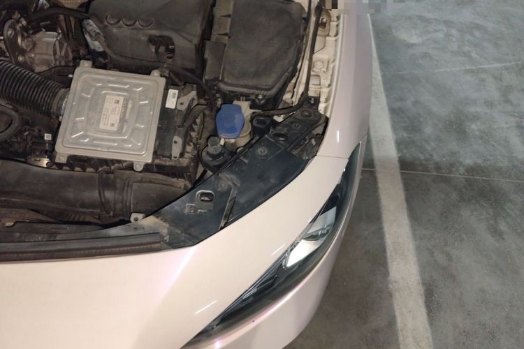 Used Mercedes-Benz A-Class 2020 A 200 L Sport Sedan Engine Bay Left