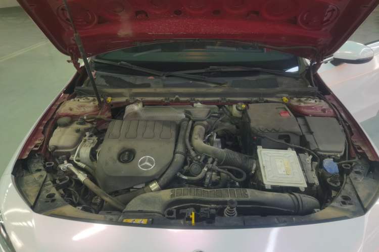 Used Mercedes-Benz A-Class 2020 Restyled A 200 L Sport Sedan Fashion Version Engine Bay