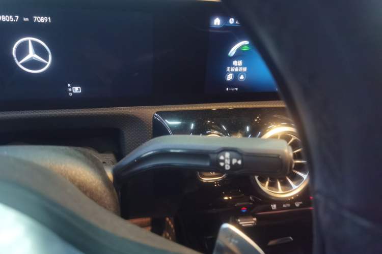 Used Mercedes-Benz A-Class 2020 Restyled A 200 L Sport Sedan Fashion Version Gear Lever