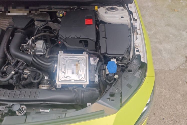 Used Mercedes-Benz A-Class 2020 A 200 L Sport Sedan Engine Bay Left