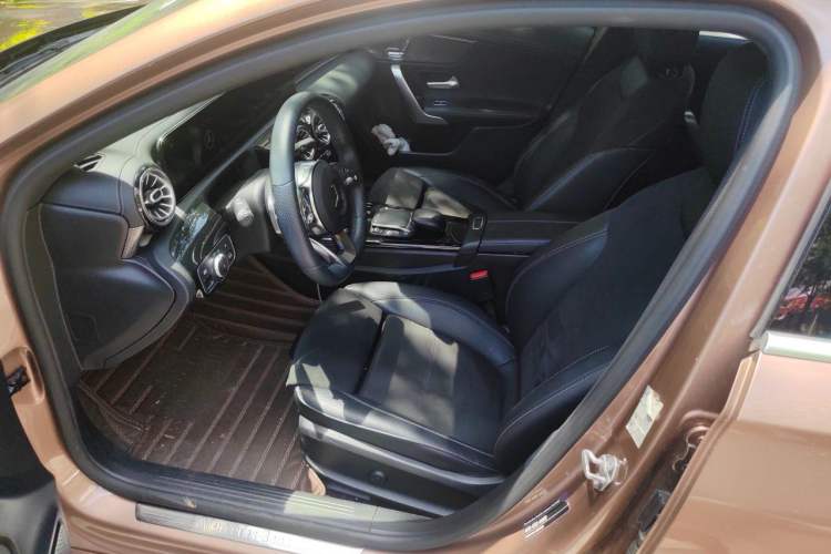 Used Mercedes-Benz A-Class 2020 Restyled A 200 L Sport Sedan Fashion Version Driver Seat