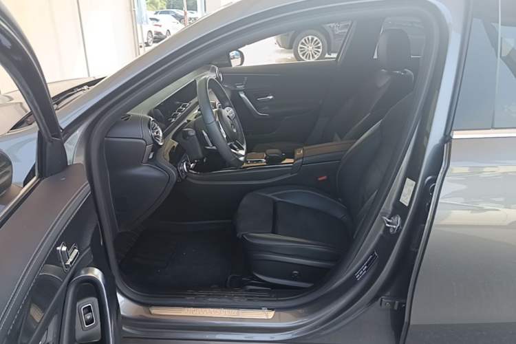 Used Mercedes-Benz A-Class 2020 Restyled A 200 L Sport Sedan Fashion Version Left Front Seat