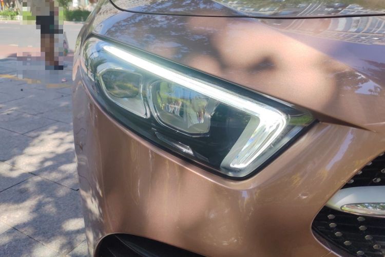 Used Mercedes-Benz A-Class 2020 Restyled A 200 L Sport Sedan Fashion Version Right Front Headlight