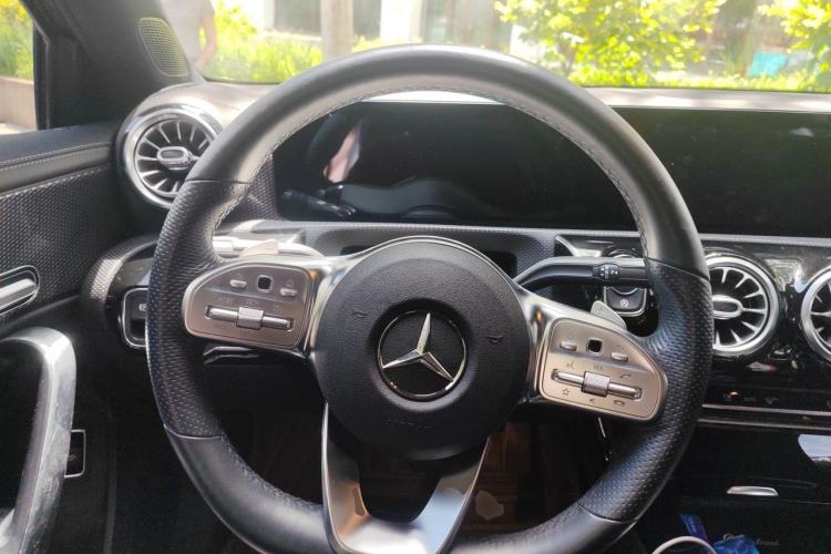 Used Mercedes-Benz A-Class 2020 Restyled A 200 L Sport Sedan Fashion Version Steering Wheel