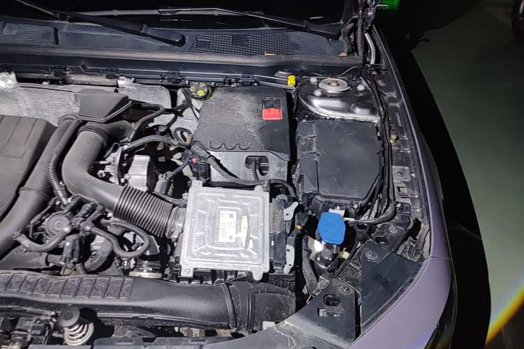 Used Mercedes-Benz A-Class 2020 A 180 Engine Bay Left