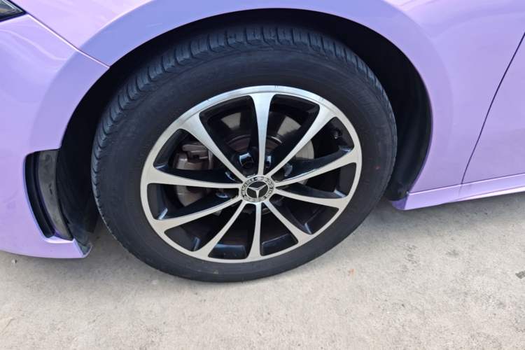 Used Mercedes-Benz A-Class 2020 Restyled A 200 L Sport Sedan Dynamic Version Left Front Wheel Hub