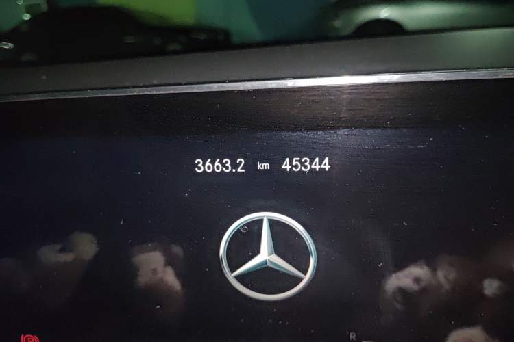 Used Mercedes-Benz A-Class 2020 A 180 Odometer Close Up
