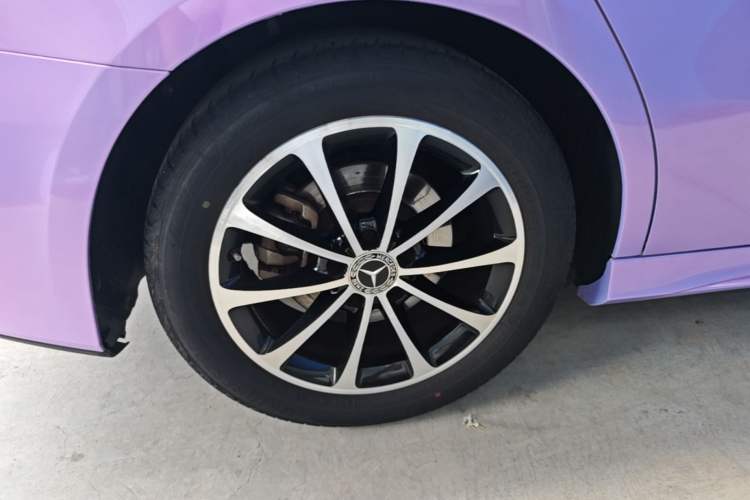 Used Mercedes-Benz A-Class 2020 Restyled A 200 L Sport Sedan Dynamic Version Right Rear Wheel Hub