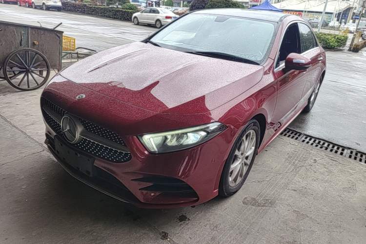 Used Mercedes-Benz A-Class 2020 Restyled A 200 L Sport Sedan Fashion Version Guazi used car, China used car export, Used car for sale, Used cars, Cheapest cars for sale