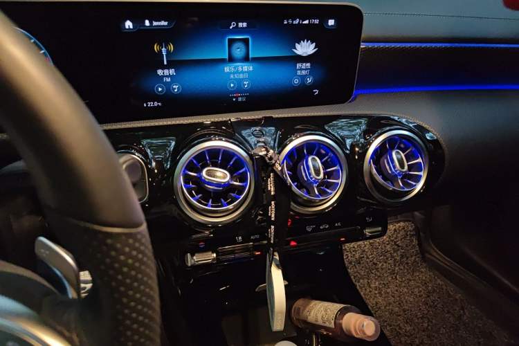 Used Mercedes-Benz A-Class 2020 Restyled A 200 L Sport Sedan Fashion Version Audio And AC Panel