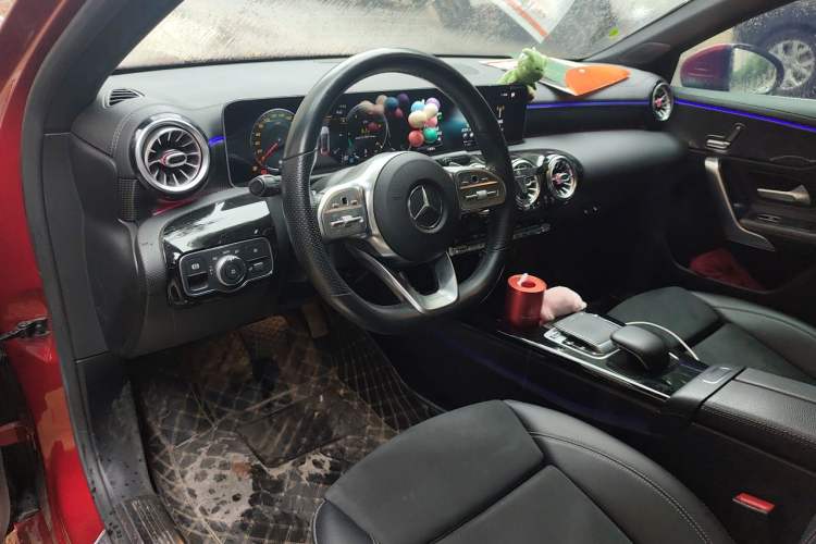 Used Mercedes-Benz A-Class 2020 Restyled A 200 L Sport Sedan Fashion Version Center Console