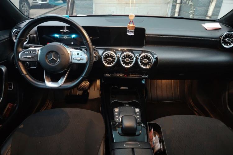 Used Mercedes-Benz A-Class 2020 Restyled A 200 L Sport Sedan Fashion Version Center Console