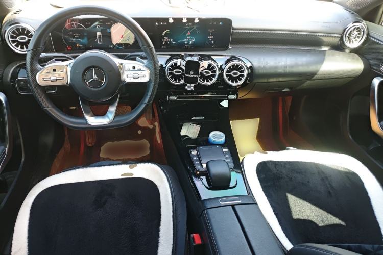 Used Mercedes-Benz A-Class 2020 Restyled A 200 L Sport Sedan Fashion Version Center Console