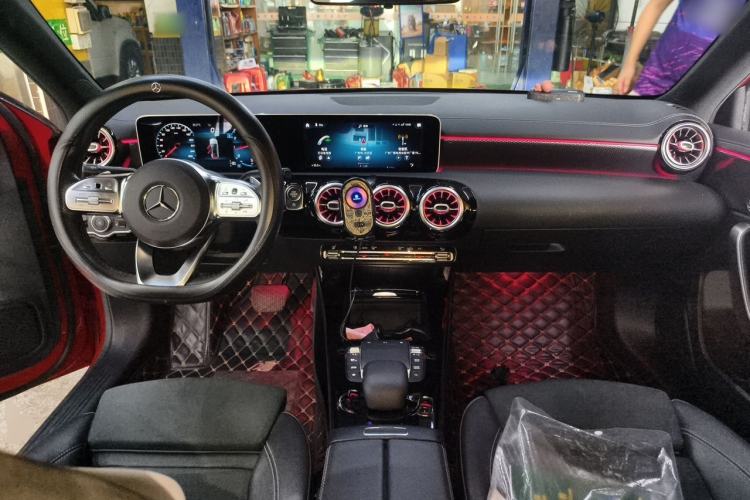 Used Mercedes-Benz A-Class 2020 Restyled A 200 L Sport Sedan Fashion Version Center Console
