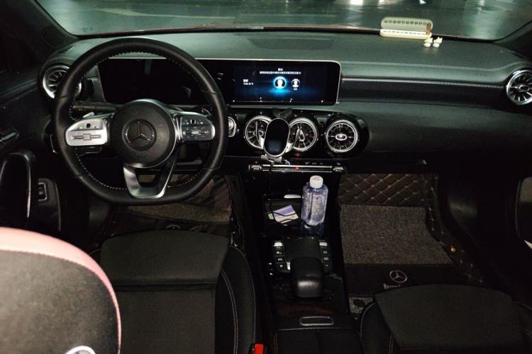 Used Mercedes-Benz A-Class 2020 Restyled A 200 L Sport Sedan Fashion Version Center Console