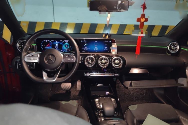 Used Mercedes-Benz A-Class 2020 Restyled A 200 L Sport Sedan Fashion Version Center Console