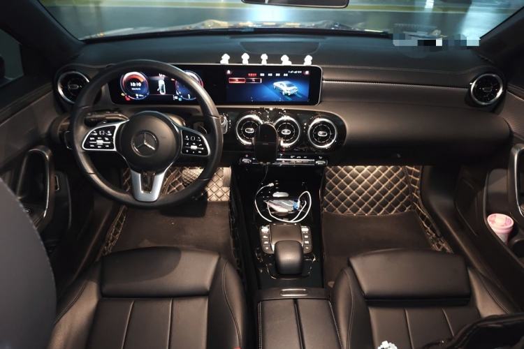 Used Mercedes-Benz A-Class 2020 Second Facelift A 180 L Sport Sedan Center Console